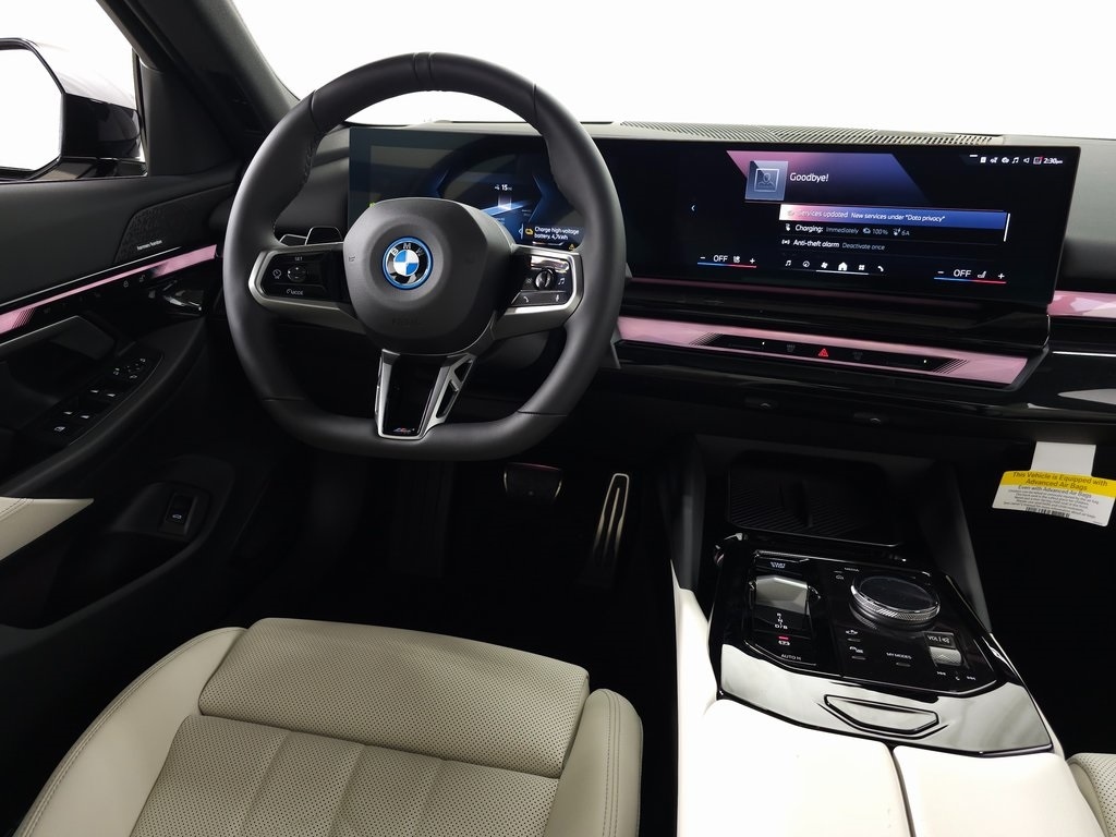 2025 BMW i5 xDrive40 13