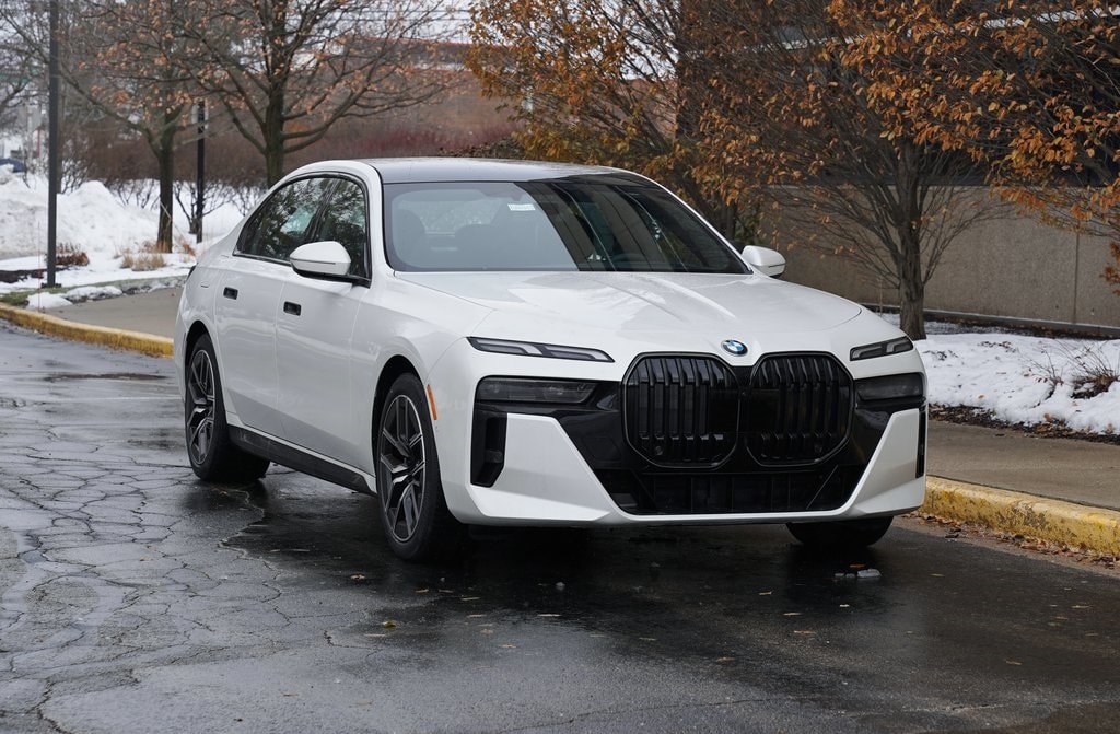 2026 BMW 7 Series 740i's photo