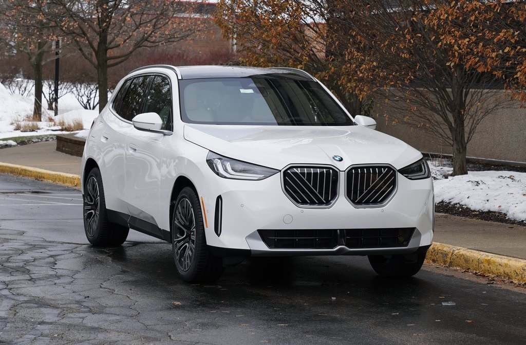 2026 BMW X3 30's photo