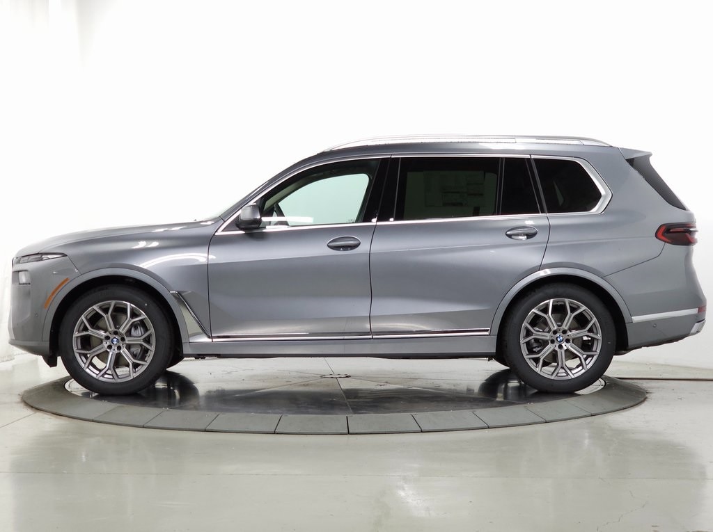 2025 BMW X7 xDrive40i 4