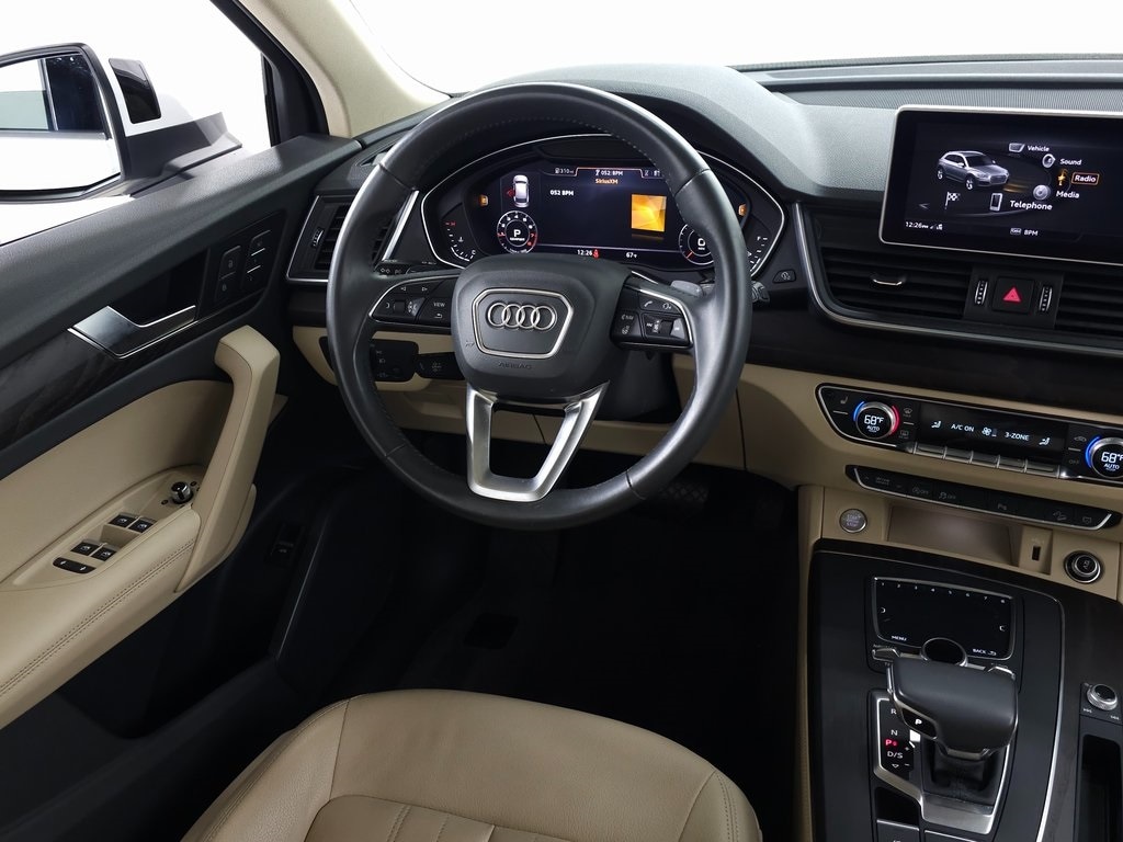 2020 Audi Q5 45 Premium Plus quattro 18