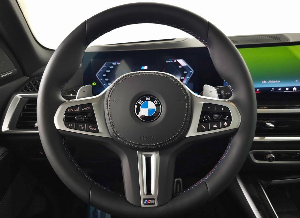 2025 BMW X5 M60i 15