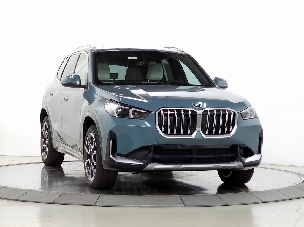 2026 BMW X1 28i's photo