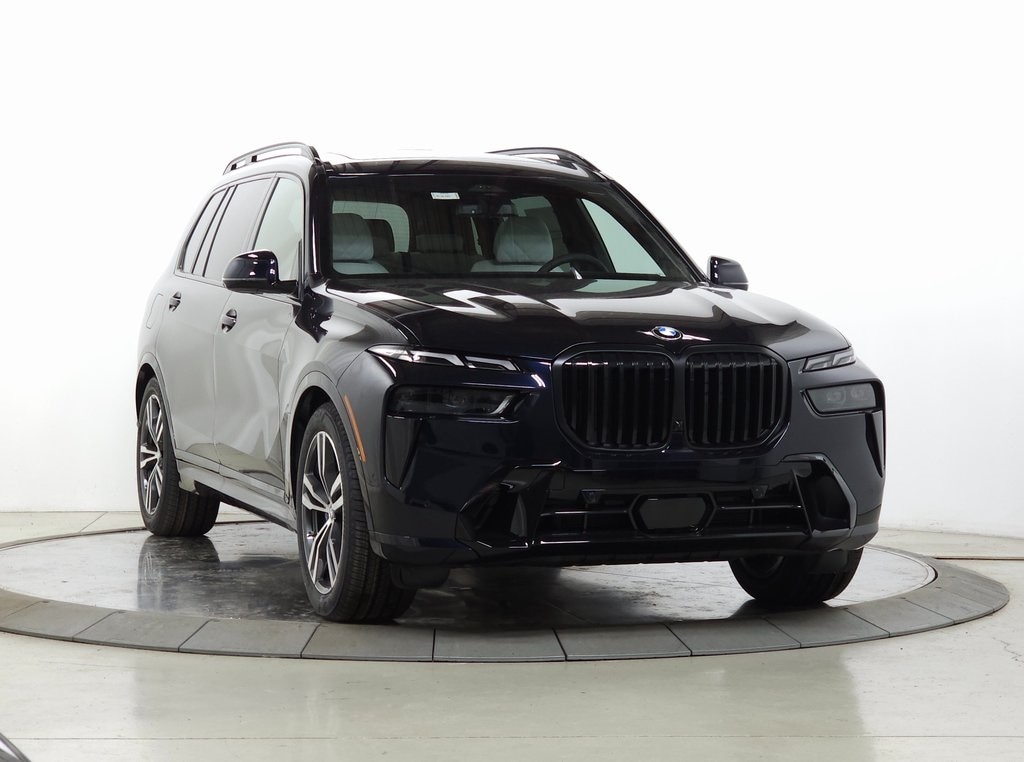 2026 BMW X7 40i's photo