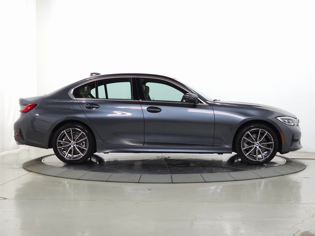 2021 BMW 3 Series 330i xDrive 12