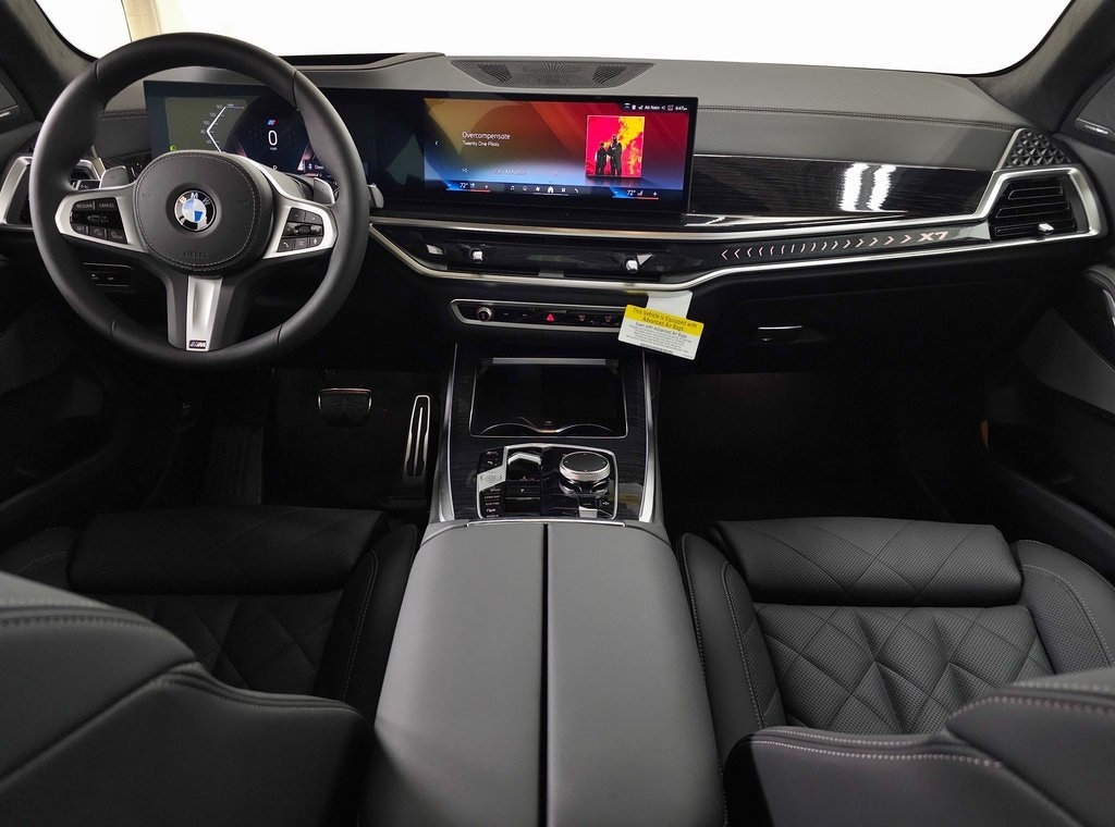 2025 BMW X7 xDrive40i 7