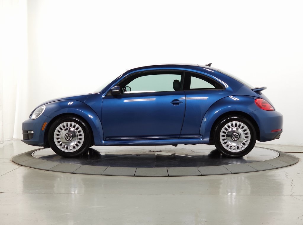2016 Volkswagen Beetle 1.8T SE Turbo 4