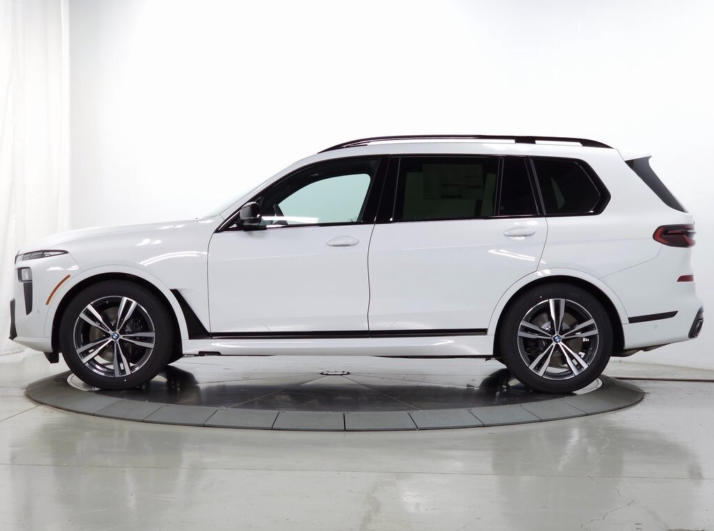 2025 Bmw X7 M60i photo 4