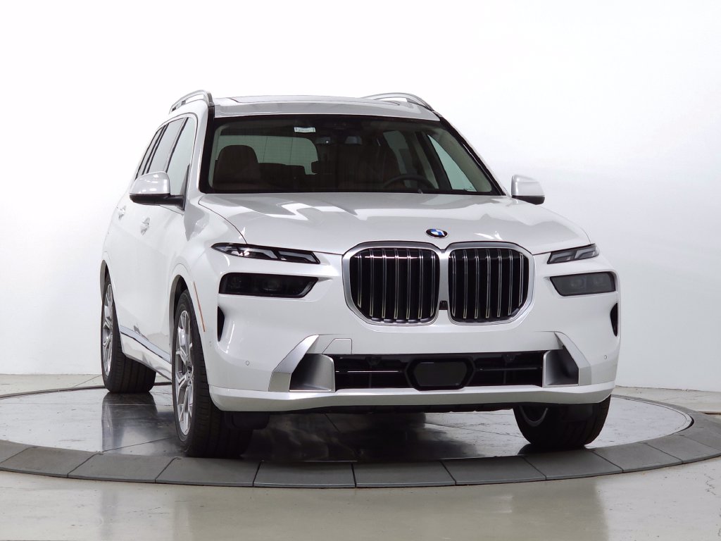 2027 BMW X7 40i