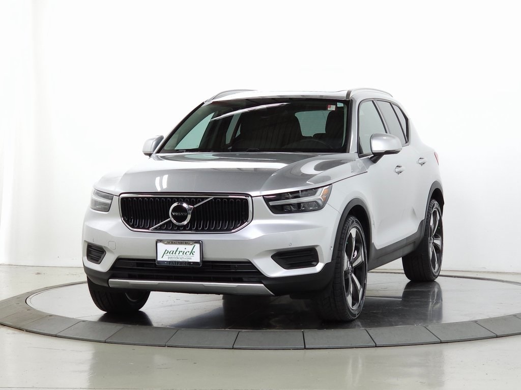 Used 2019 Volvo XC40 Momentum SUV