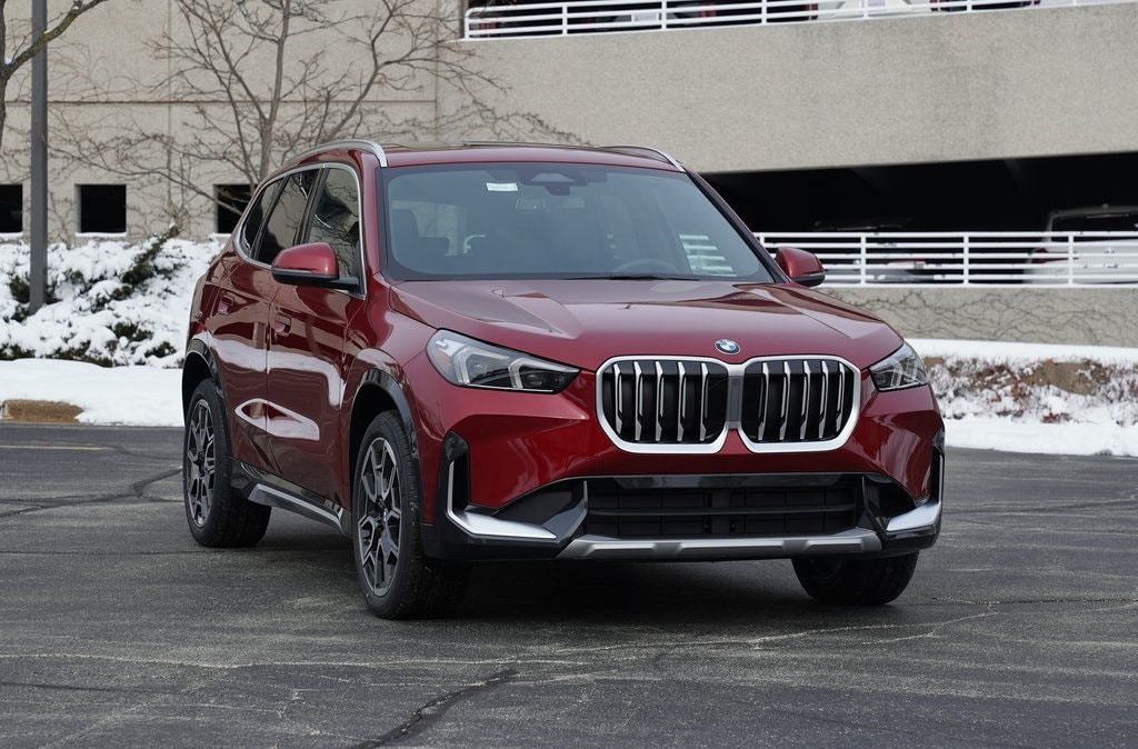 2026 BMW X1 28i's photo