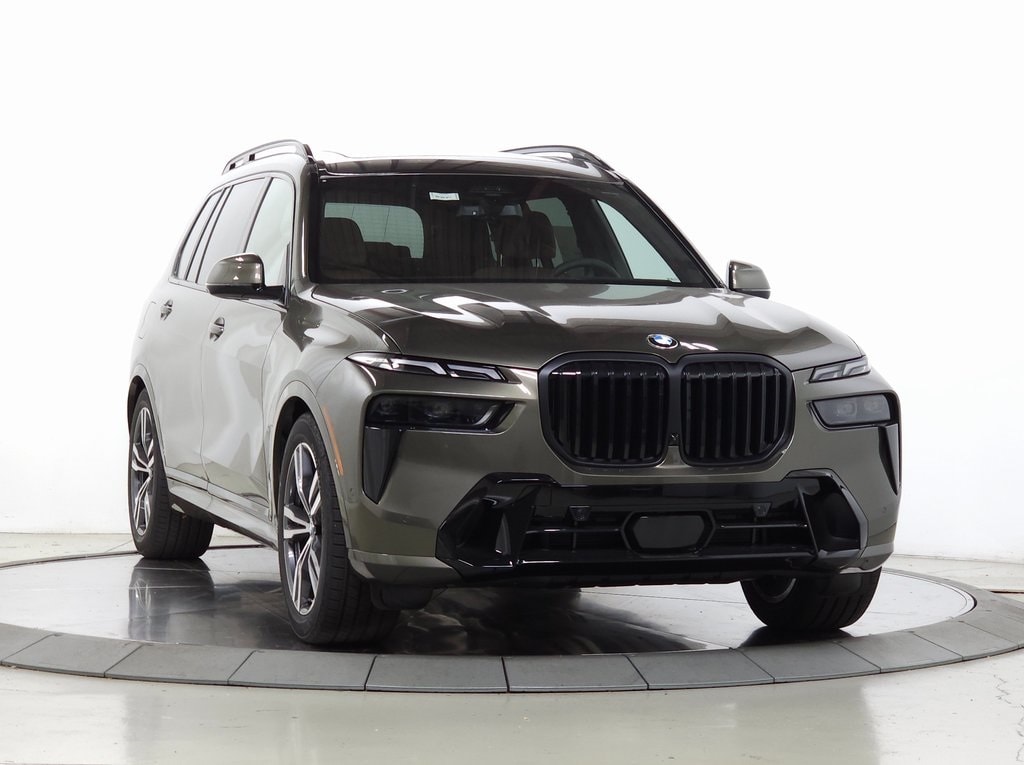 2026 BMW X7 40i's photo