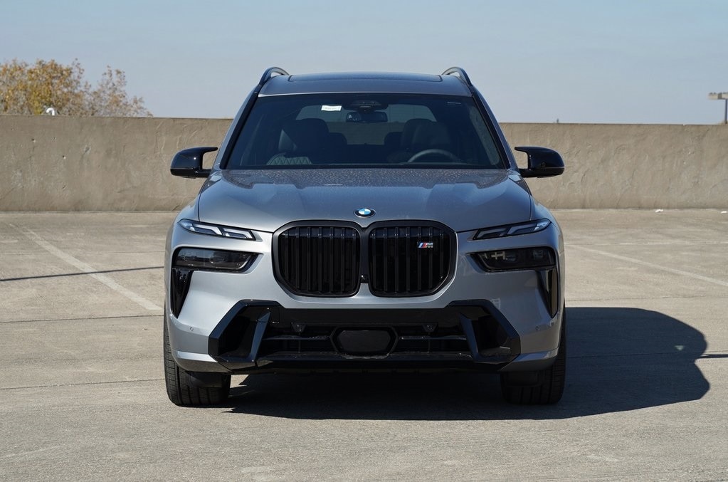 Used 2025 BMW X7 M60i with VIN 5UX33EM0XS9Y30770 for sale in Schaumburg, IL
