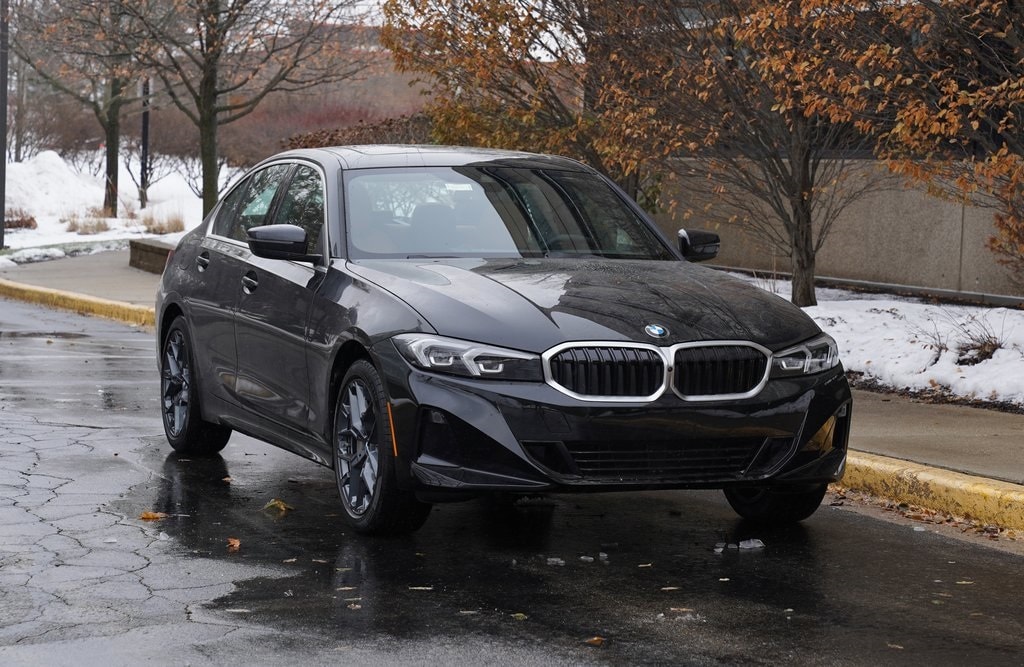 2026 BMW 3 Series 330i's photo