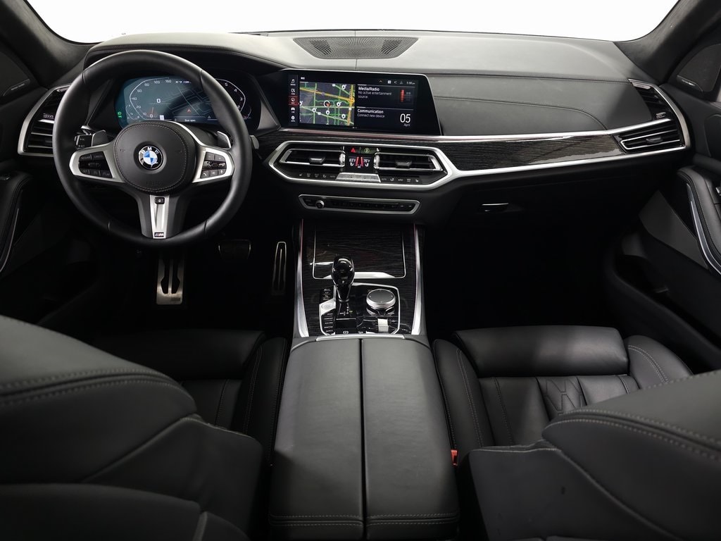 2022 BMW X7 M50i 12