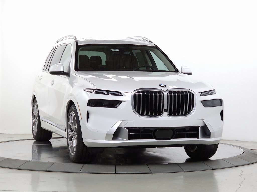 New 2026 BMW X7 xDrive40i SUV