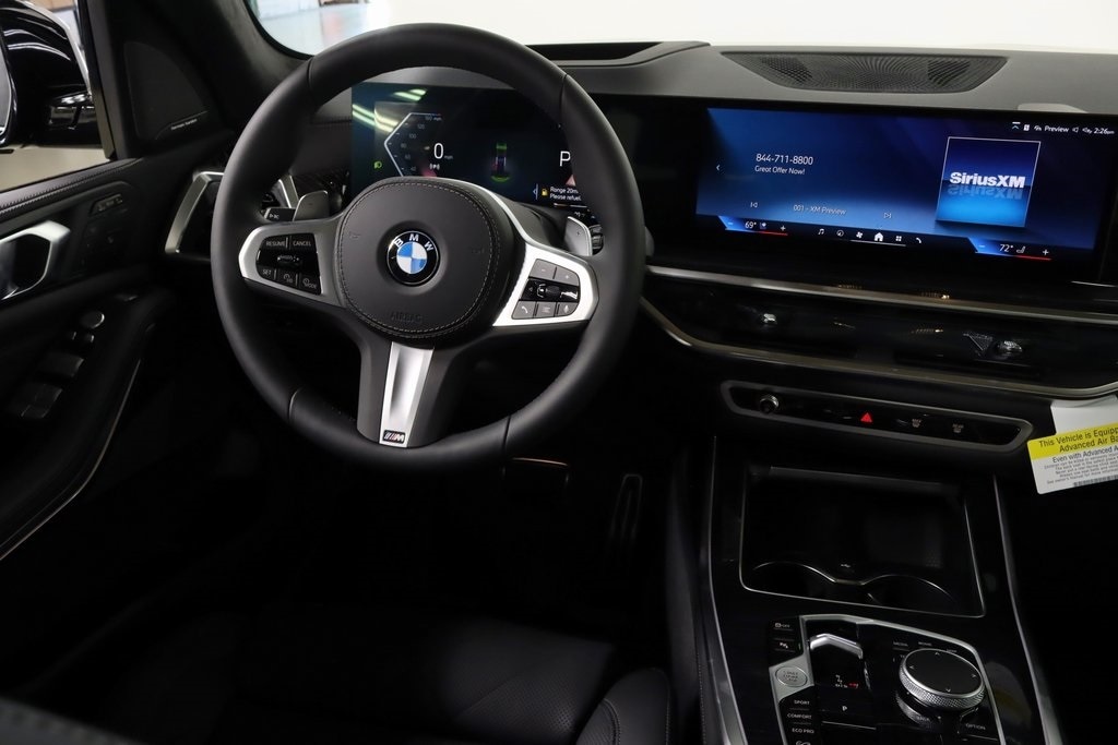 2025 BMW X7 xDrive40i M Sport 14