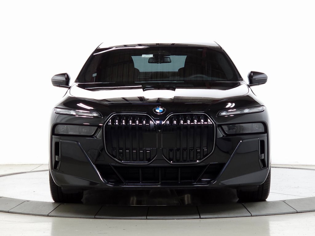 Used 2025 BMW 7 Series 760i with VIN WBA33EJ03SCV01723 for sale in Schaumburg, IL