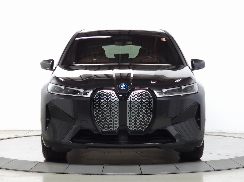 Used 2023 BMW iX Base with VIN WB533CF04PCK60001 for sale in Schaumburg, IL