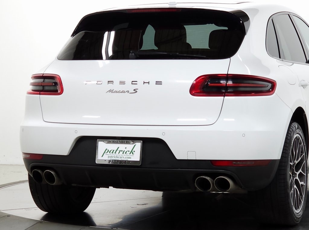 2017 Porsche Macan S 10