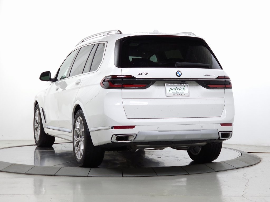 2025 BMW X7 xDrive40i 5