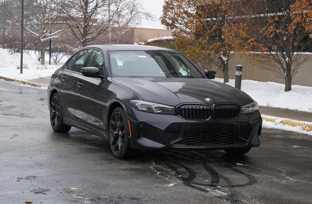 2026 BMW 3 Series 330i's photo