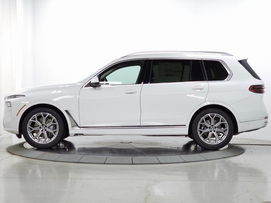 2025 BMW X7 xDrive40i 4