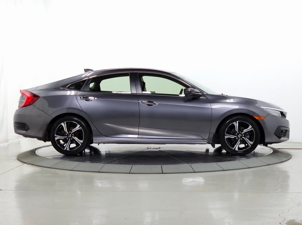 2018 Honda Civic Touring 11