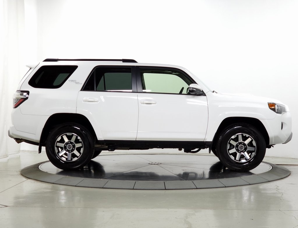 2022 Toyota 4Runner TRD Off-Road Premium 9