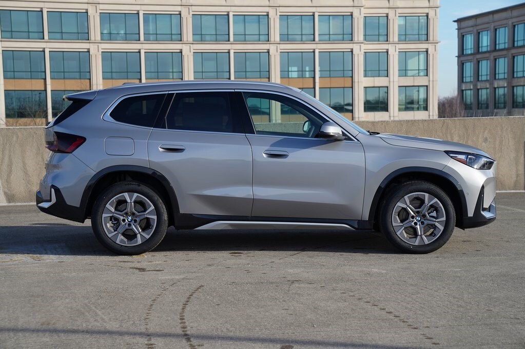 2025 Bmw X1 XDrive28i photo 3