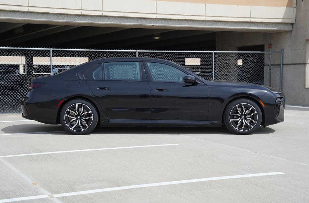 New 2026 BMW i7 xDrive60 Sedan
