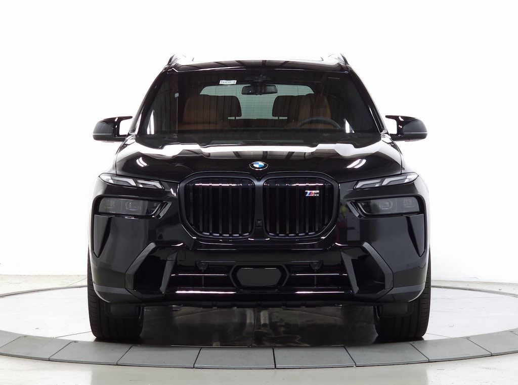 2025 BMW X7 M60i 2