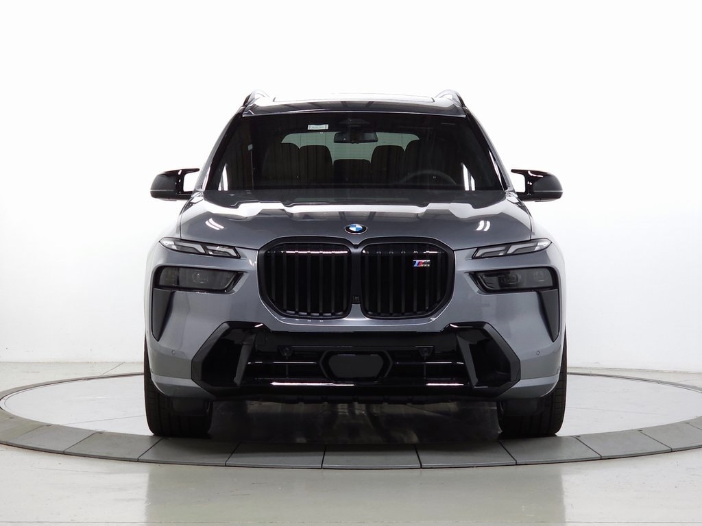 2025 BMW X7 M60i 2