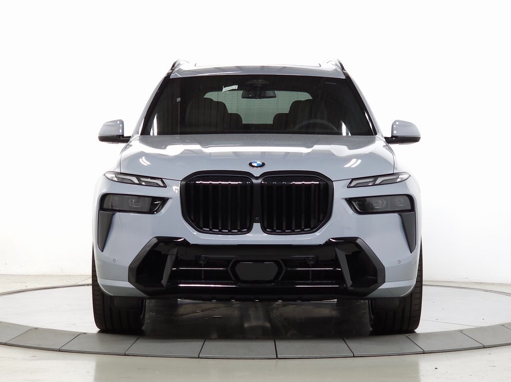 2025 BMW X7 xDrive40i M Sport 2