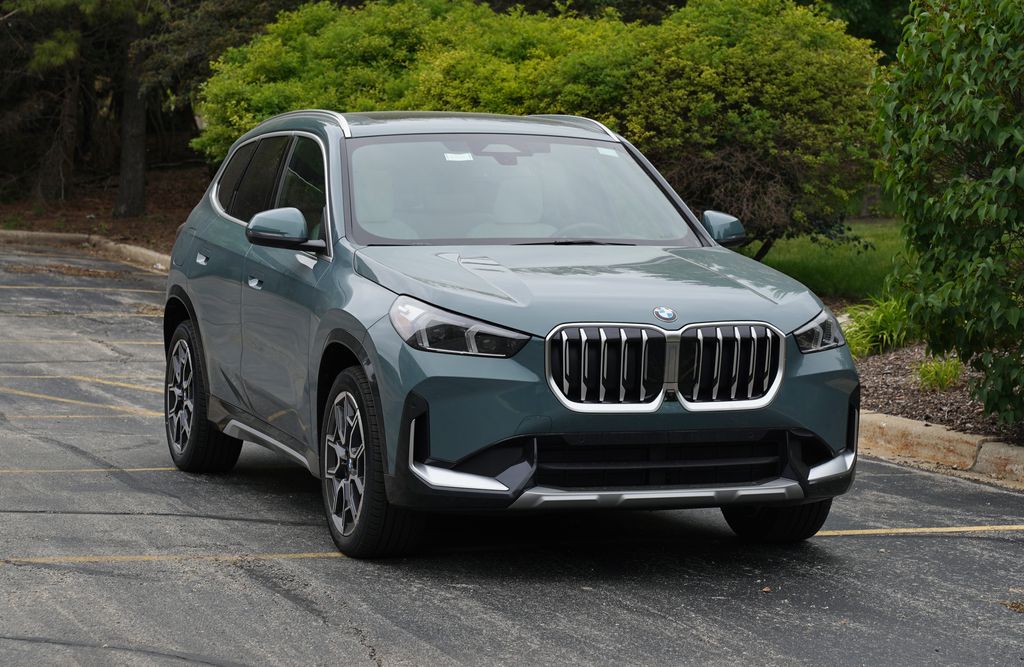 2026 BMW X1 xDrive28i's photo
