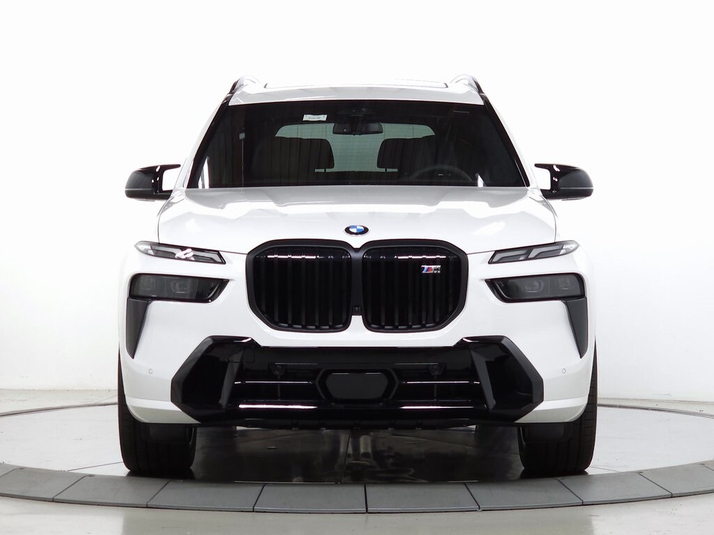 2025 Bmw X7 M60i photo 2