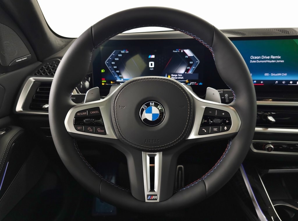 2025 BMW X7 M60i 15