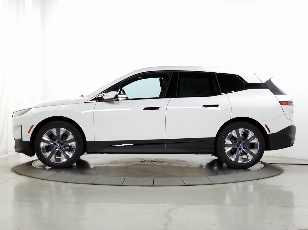 2025 Bmw iX photo 4