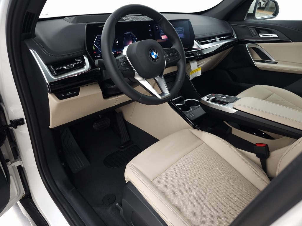 2025 BMW X1 xDrive28i 10