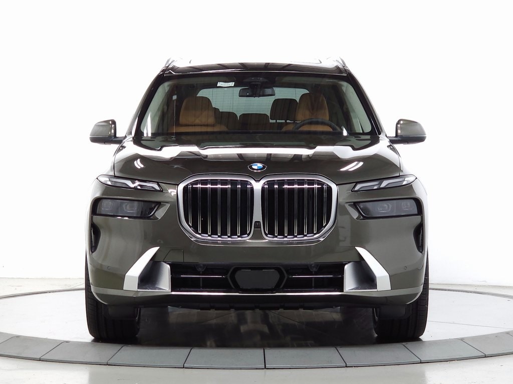 2025 BMW X7 xDrive40i 2