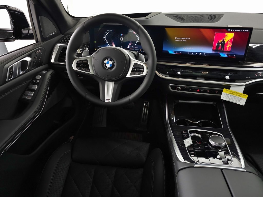 2025 BMW X7 xDrive40i 13