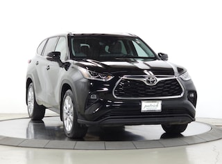 Used 2023 Toyota Highlander Limited SUV for sale near Chicago, Illinois