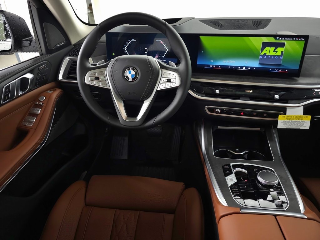 2025 BMW X7 xDrive40i 14