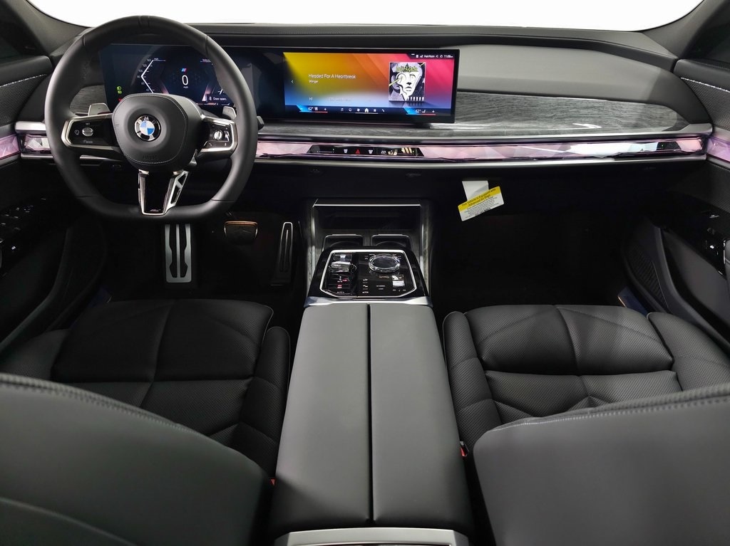 2024 BMW 740i xDrive 8