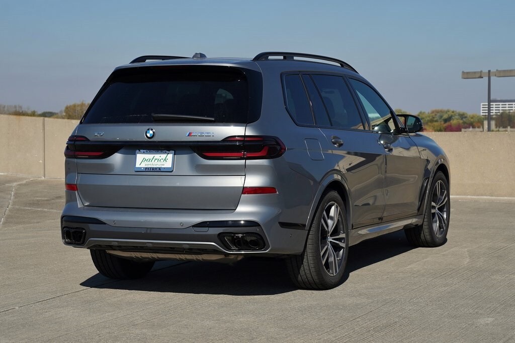 2025 Bmw X7 M60i photo 4