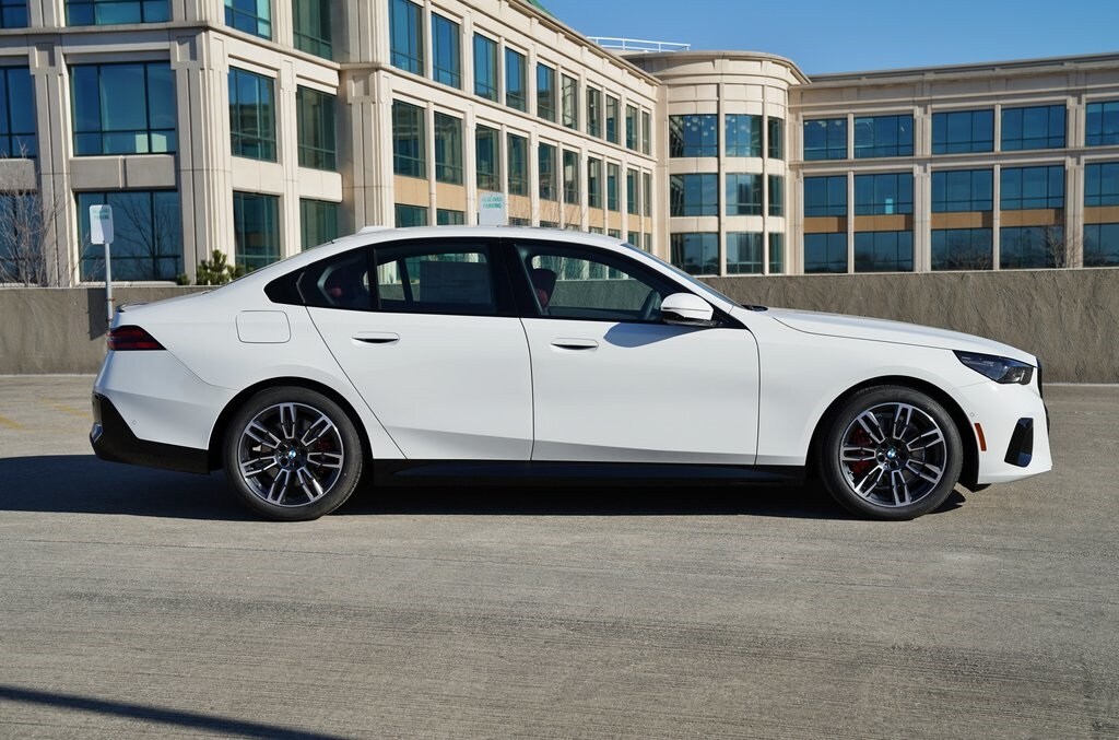 2025 Bmw 530i xDrive photo 3