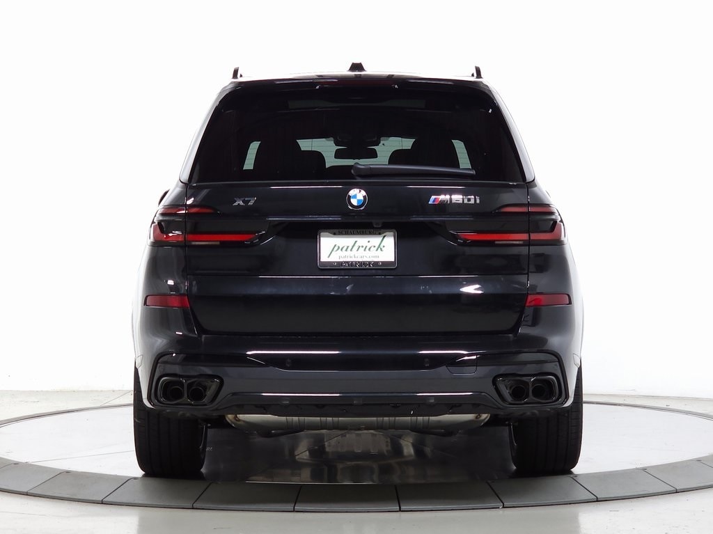 2025 BMW X7 M60i 6