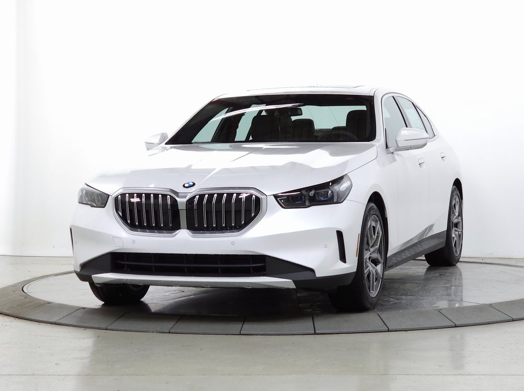 New 2026 BMW 530i xDrive Sedan