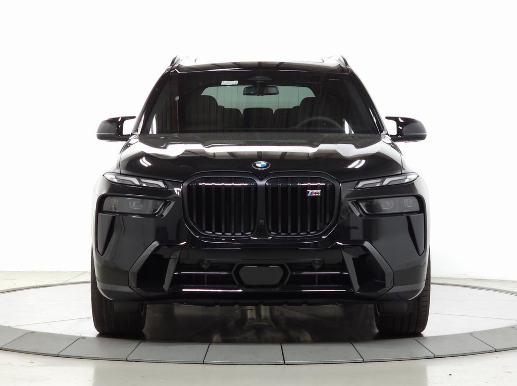 2025 BMW X7 M60i 2