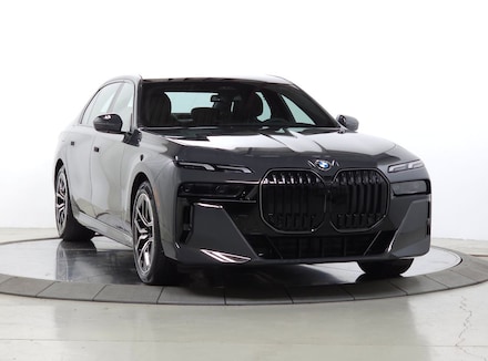 2025 BMW 760i xDrive Sedan